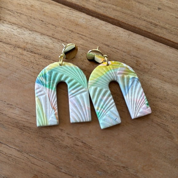 4 pair of polymer clay earrings - Picture 4 of 7